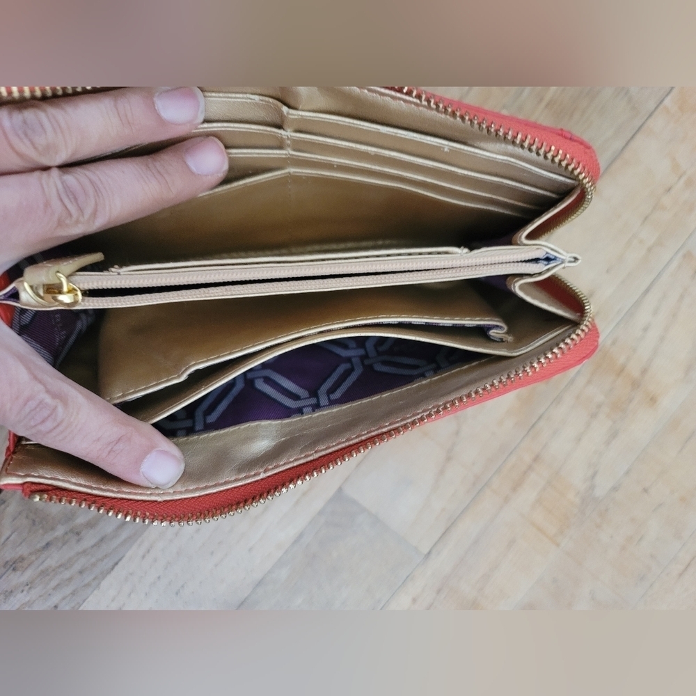 Perlina, Bright Red‎ Zip Around Wallet - Picture 4 of 9